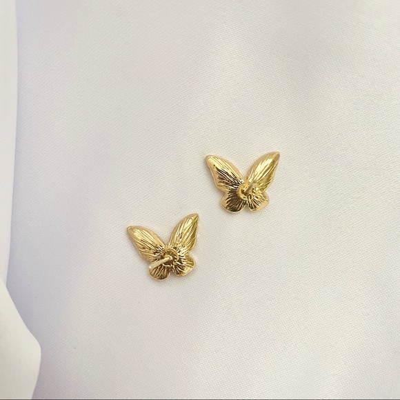 White Shell Butterfly Stud Earrings - Picture 3 of 3